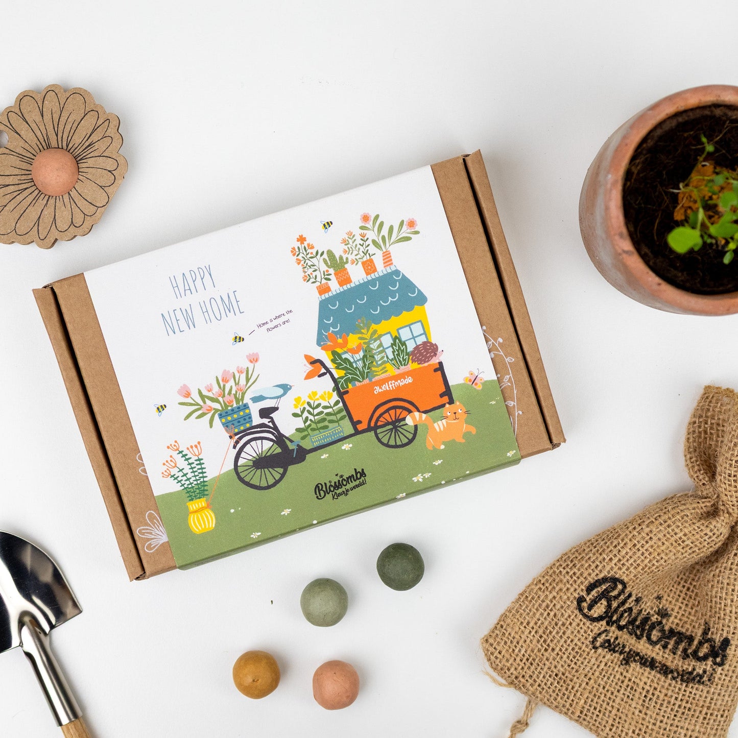 Gift Box Small 'Happy New Home' met 7 zaadbommetjes
